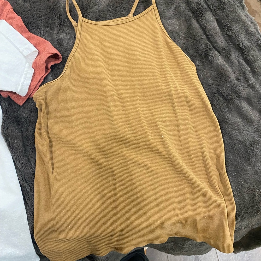 Small brown tank very fitted